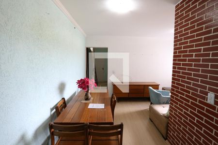 Sala de apartamento para alugar com 2 quartos, 56m² em Vila Marieta, São Paulo