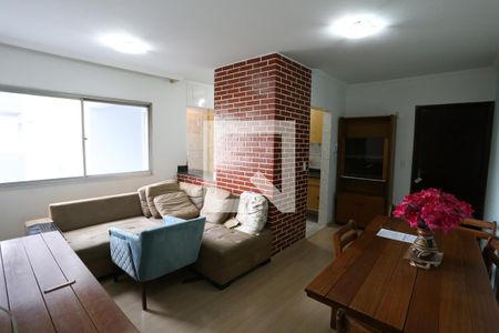Sala de apartamento para alugar com 2 quartos, 56m² em Vila Marieta, São Paulo