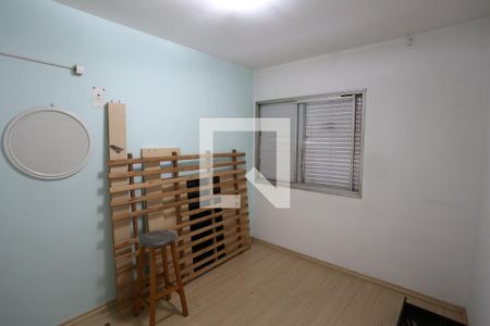 Quarto 1 de apartamento para alugar com 2 quartos, 56m² em Vila Marieta, São Paulo