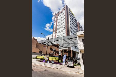 Apartamento para alugar com 38m², 1 quarto e 2 vagas Apartamento para alugar com 38m², 1 quarto e 2 vagasFachada