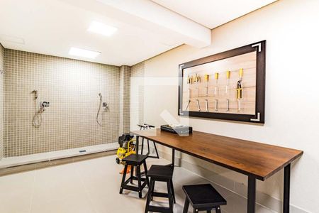 Apartamento para alugar com 38m², 1 quarto e 2 vagas Apartamento para alugar com 38m², 1 quarto e 2 vagasÁrea comum - Salão de festas