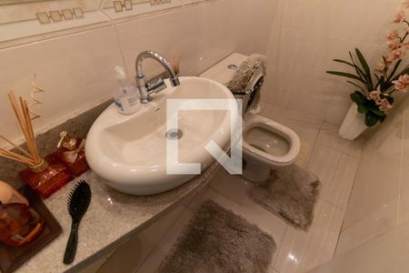 Casa à venda com 250m², 4 quartos e 1 vagaLavabo