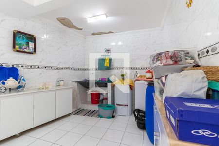 Casa à venda com 250m², 4 quartos e 1 vagaÁrea de Serviço