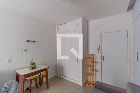 Sala/Quarto de kitnet/studio à venda com 1 quarto, 20m² em Flamengo, Rio de Janeiro