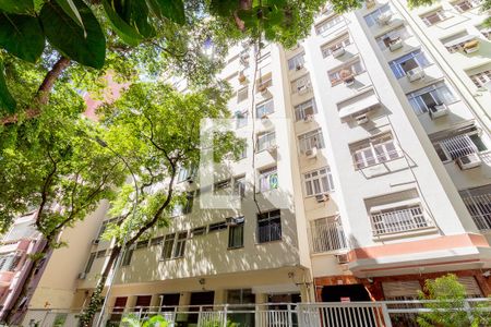 Studio à venda com 20m², 1 quarto e sem vaga Studio à venda com 20m², 1 quarto e sem vagaFachada