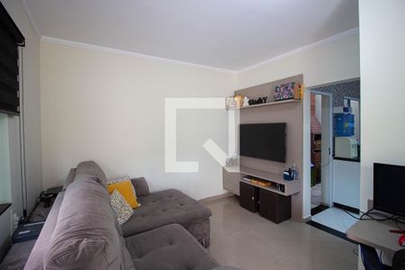 Sala de casa de condomínio para alugar com 2 quartos, 73m² em Vila Verde, São Paulo