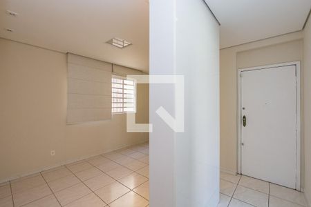 Sala de apartamento para alugar com 3 quartos, 92m² em Padre Eustáquio, Belo Horizonte