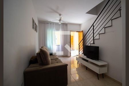 Sala de casa de condomínio para alugar com 2 quartos, 55m² em Parada Xv de Novembro, São Paulo
