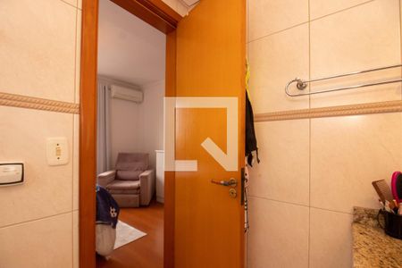 Apartamento à venda com 86m², 2 quartos e 2 vagas Apartamento à venda com 86m², 2 quartos e 2 vagasBanheiro da Suíte