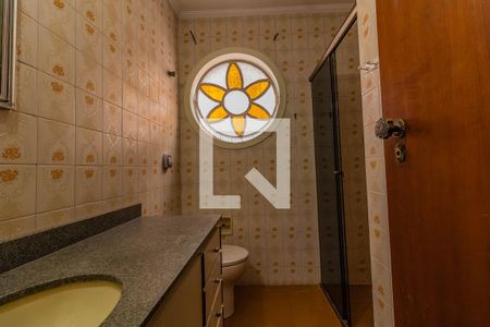 Casa à venda com 180m², 3 quartos e 2 vagasBanheiro