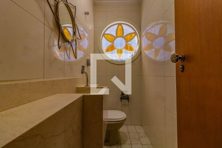 Casa à venda com 180m², 3 quartos e 2 vagasBanheiro