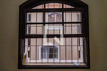 Casa à venda com 180m², 3 quartos e 2 vagasQuarto