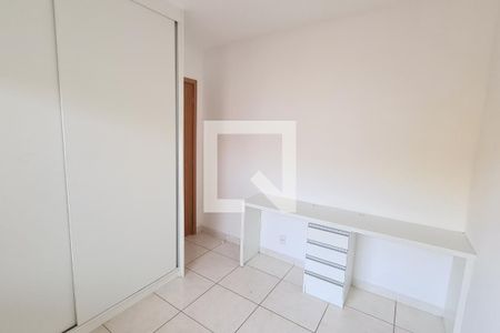 Quarto 2 de casa de condomínio para alugar com 2 quartos, 90m² em Vila Santa Cruz, Duque de Caxias
