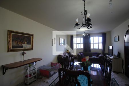 Sala de casa à venda com 3 quartos, 150m² em Jardim Prudência, São Paulo