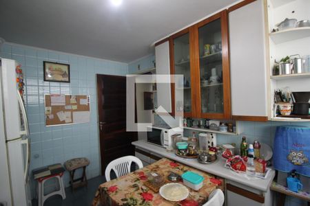 Casa à venda com 150m², 3 quartos e 2 vagasCozinha