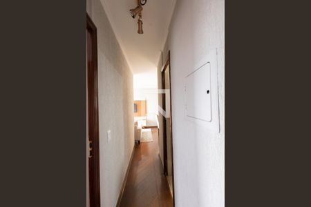 Corredor de apartamento à venda com 3 quartos, 69m² em Vila Centenário, São Paulo