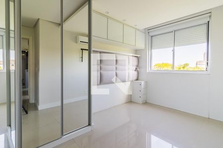 Dormitório 2 de apartamento para alugar com 2 quartos, 46m² em Cavalhada, Porto Alegre