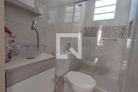 Casa à venda com 120m², 3 quartos e 1 vaga Casa à venda com 120m², 3 quartos e 1 vagaBanheiro Social