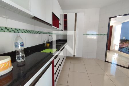 Casa à venda com 120m², 3 quartos e 1 vaga Casa à venda com 120m², 3 quartos e 1 vagaCozinha