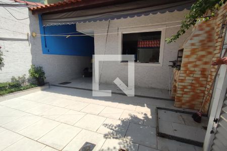 Casa à venda com 120m², 3 quartos e 1 vaga Casa à venda com 120m², 3 quartos e 1 vagaQuintal