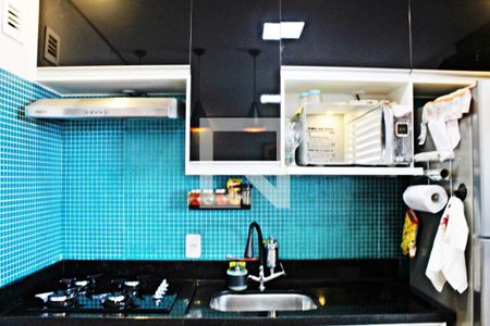 Sala/Cozinha de apartamento à venda com 1 quarto, 24m² em Vila Campanela, São Paulo