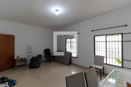 Sala de Estar de casa à venda com 3 quartos, 350m² em Parque São Quirino, Campinas