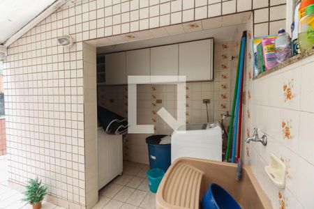 Casa à venda com 250m², 4 quartos e 2 vagasÁrea de Serviço 