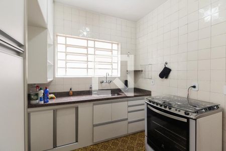 Casa à venda com 250m², 4 quartos e 2 vagasCozinha 