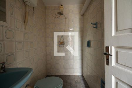 Casa à venda com 250m², 4 quartos e 2 vagasBanheiro de Serviço 