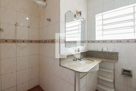 Casa à venda com 250m², 4 quartos e 2 vagasBanheiro 1