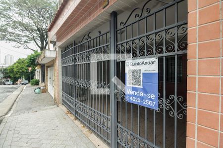 Casa à venda com 250m², 4 quartos e 2 vagasFachada 