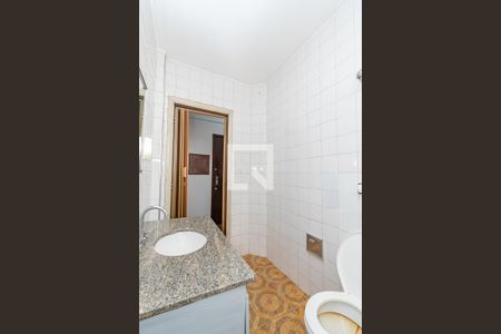 Banheiro de apartamento à venda com 1 quarto, 59m² em Centro, Campinas