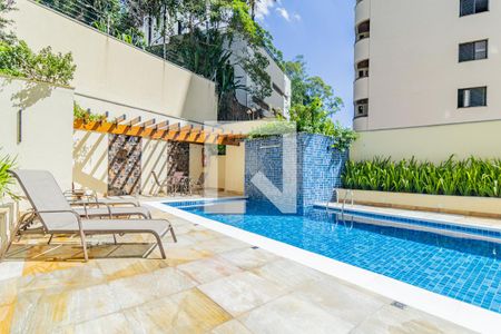 Apartamento à venda com 164m², 4 quartos e 4 vagasÁrea comum - Piscina