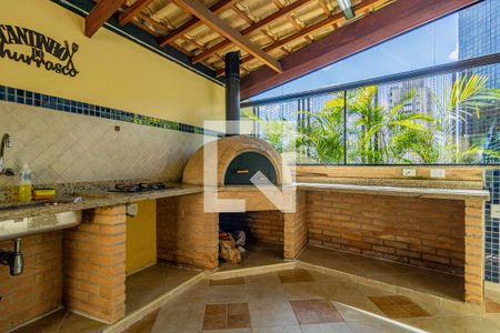 Apartamento à venda com 164m², 4 quartos e 4 vagasÁrea comum - Churrasqueira