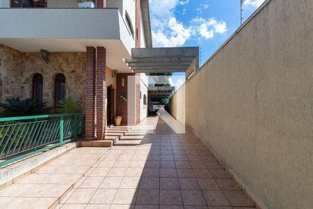 Casa à venda com 360m², 4 quartos e 4 vagasGaragem