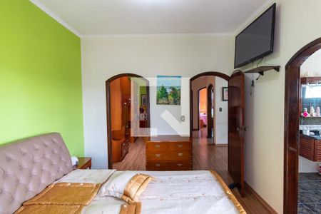 Casa à venda com 360m², 4 quartos e 4 vagasQuarto Suíte