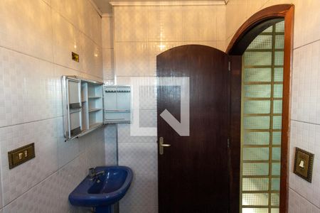 Casa à venda com 360m², 4 quartos e 4 vagasBanheiro 2