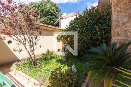 Casa à venda com 360m², 4 quartos e 4 vagasQuintal