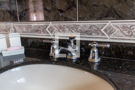 Casa à venda com 360m², 4 quartos e 4 vagasBanheiro - torneira