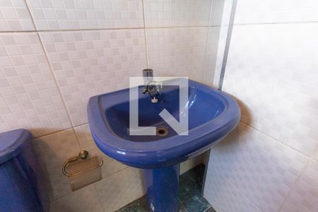 Casa à venda com 360m², 4 quartos e 4 vagasBanheiro 2