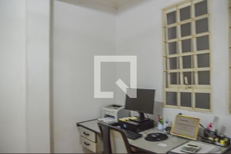 Casa à venda com 147m², 3 quartos e 2 vagasEscritório