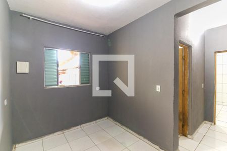 Quarto  de casa para alugar com 1 quarto, 40m² em Campo Limpo, São Paulo