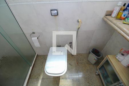 Apartamento à venda com 136m², 3 quartos e sem vagaBanheiro