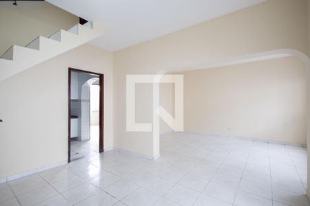 Sala de casa à venda com 3 quartos, 140m² em Jardim das Flores, Osasco