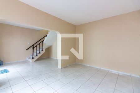 Sala  de casa à venda com 3 quartos, 140m² em Jardim das Flores, Osasco