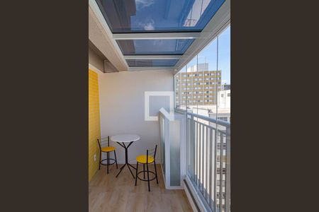 Varanda de kitnet/studio para alugar com 1 quarto, 25m² em Bela Vista, São Paulo