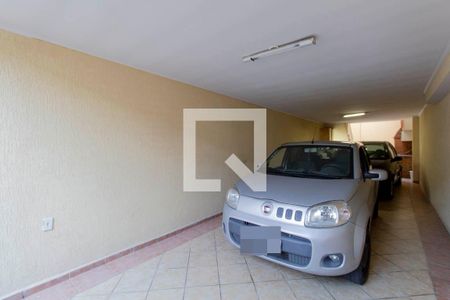 Casa para alugar com 90m², 2 quartos e 3 vagas Casa para alugar com 90m², 2 quartos e 3 vagasGaragem