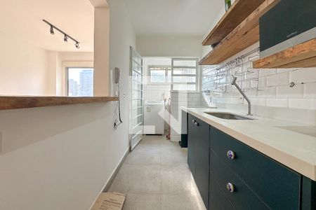 Cozinha de apartamento para alugar com 1 quarto, 60m² em Perdizes, São Paulo