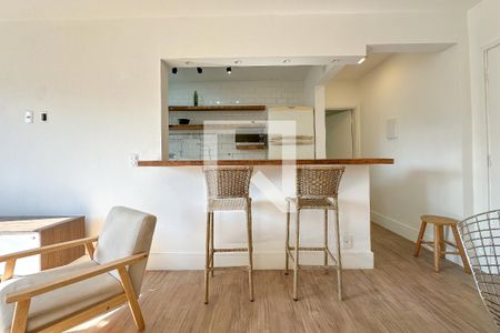 Cozinha de apartamento para alugar com 1 quarto, 60m² em Perdizes, São Paulo