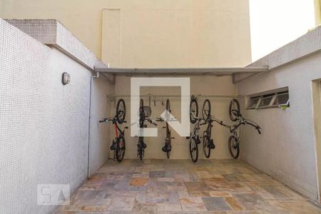 Bicicletário  de apartamento para alugar com 1 quarto, 60m² em Perdizes, São Paulo